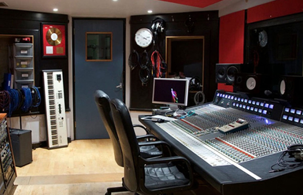 Audio Recording & Mixing Mastering