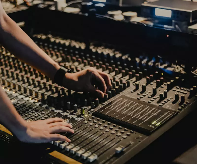 Live Sound Engineer